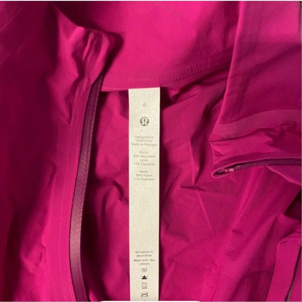 lululemon athletica Women's Vibrant Pink Ski Jacket - Picture 4 of 6
